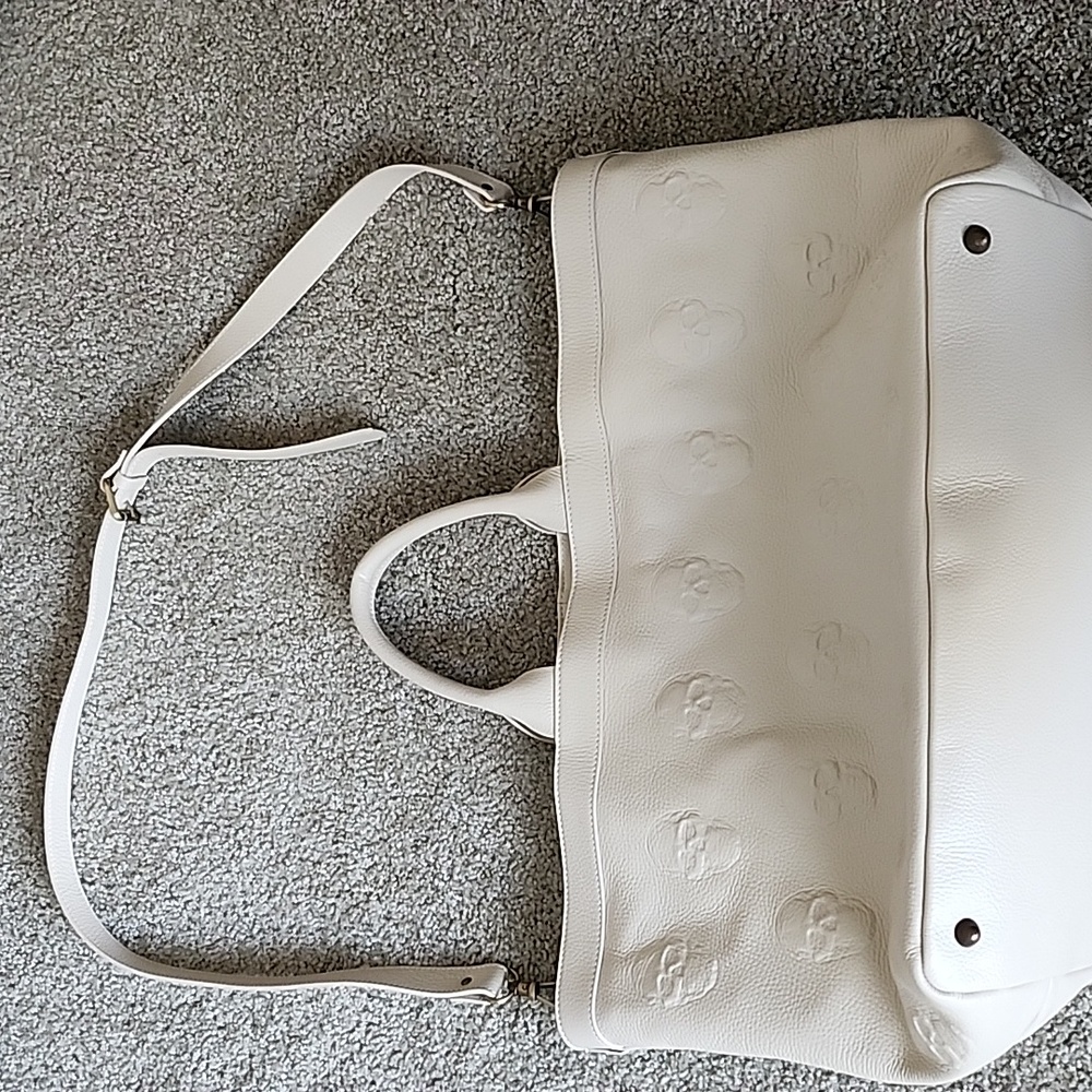 IO Pelle Leather 3D Skull Weekender Tote Bag Italy Ivory Mousse Latte NWT